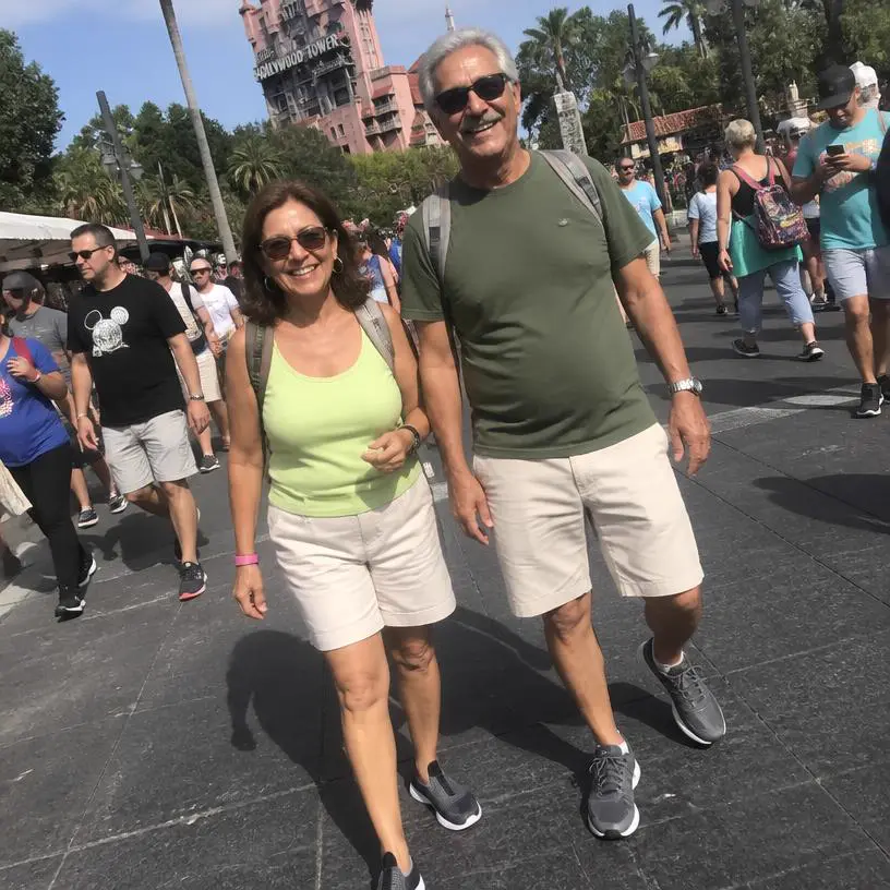 Casal viajando